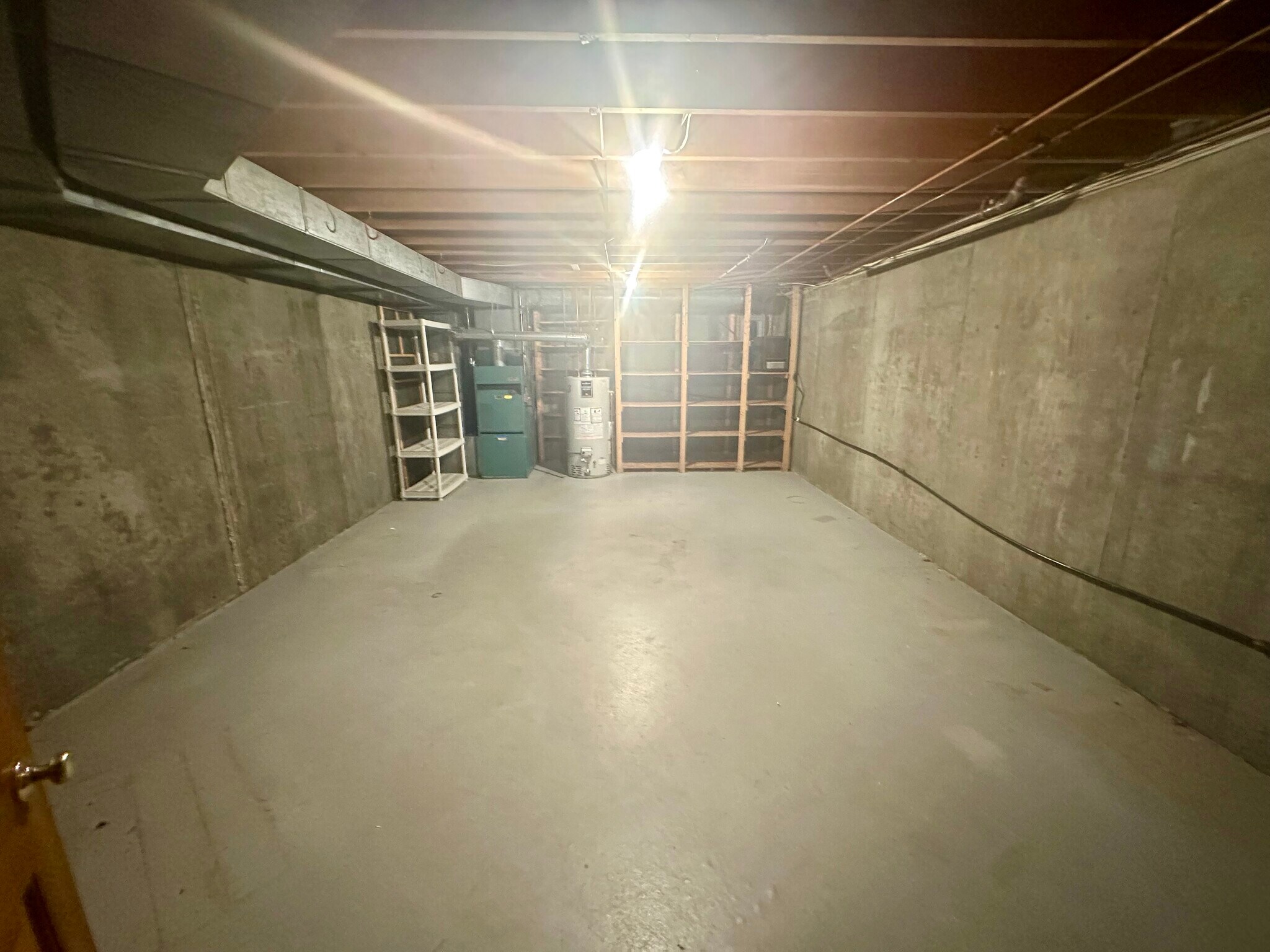 Building Photo - 4480 Post Rd