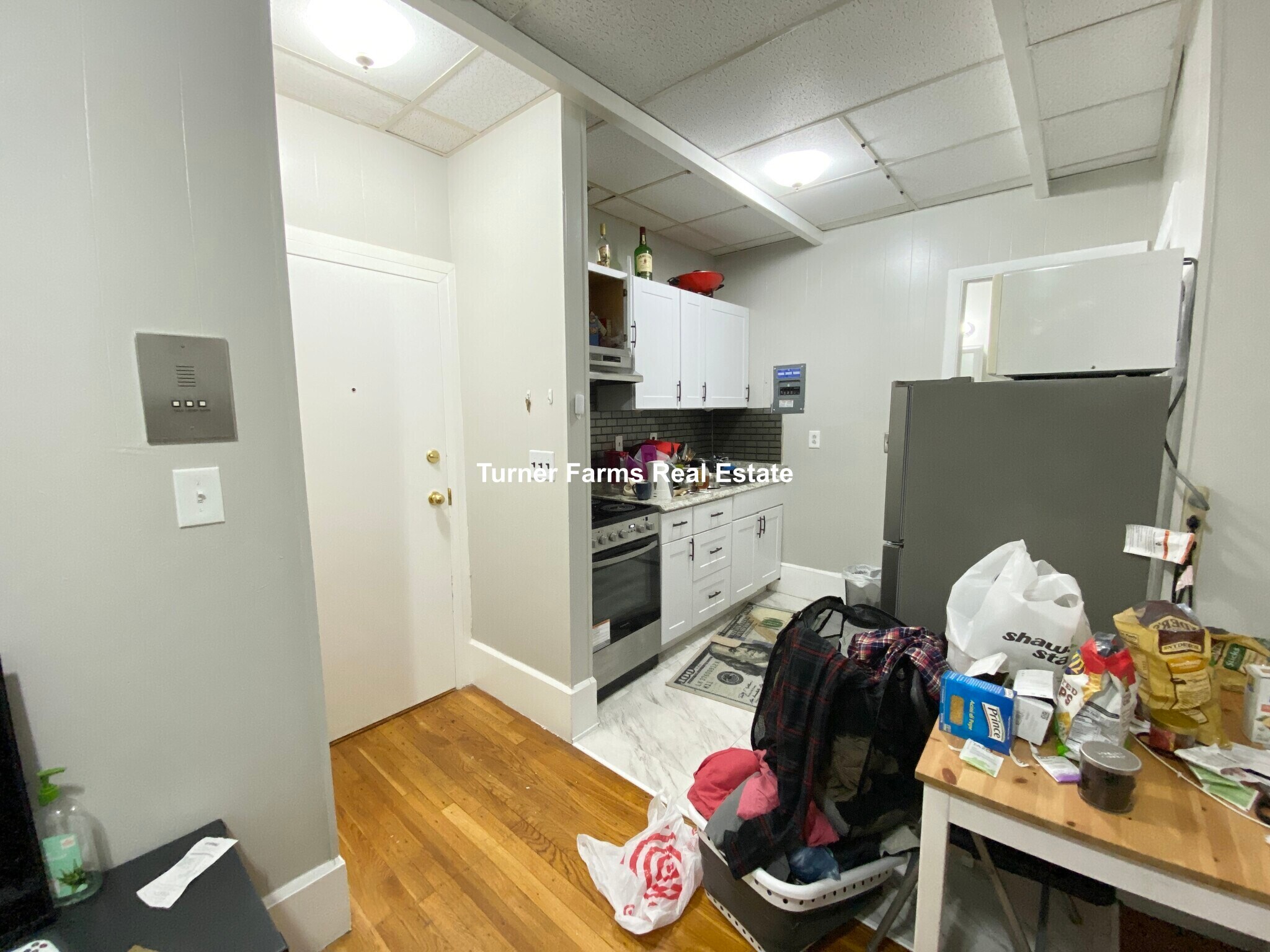 Building Photo - 879 Beacon St