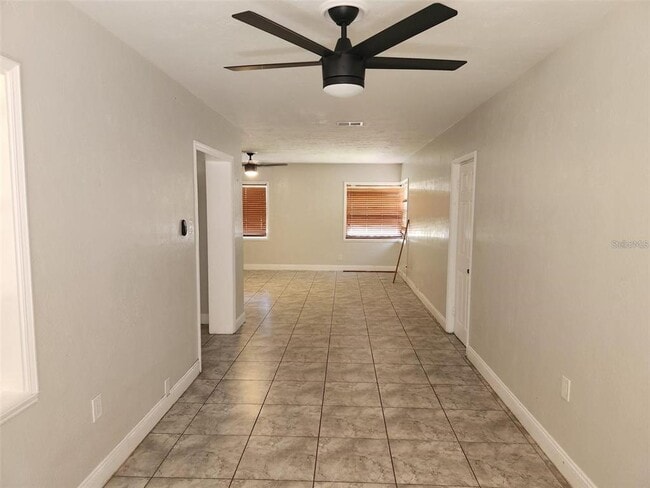 Building Photo - 843 Wessex Pl