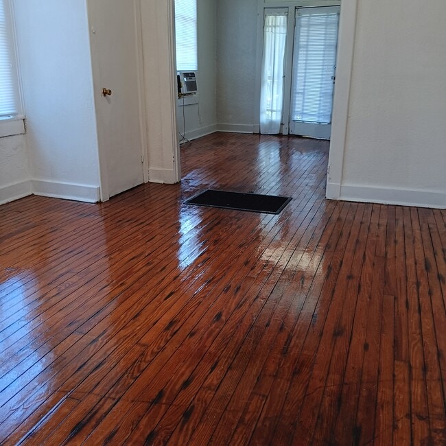 living room - 3316 Touro St