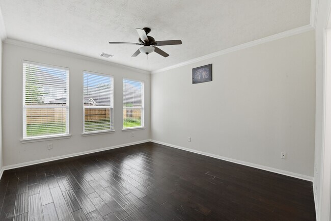 Building Photo - 7519 Chathan Glen Ln