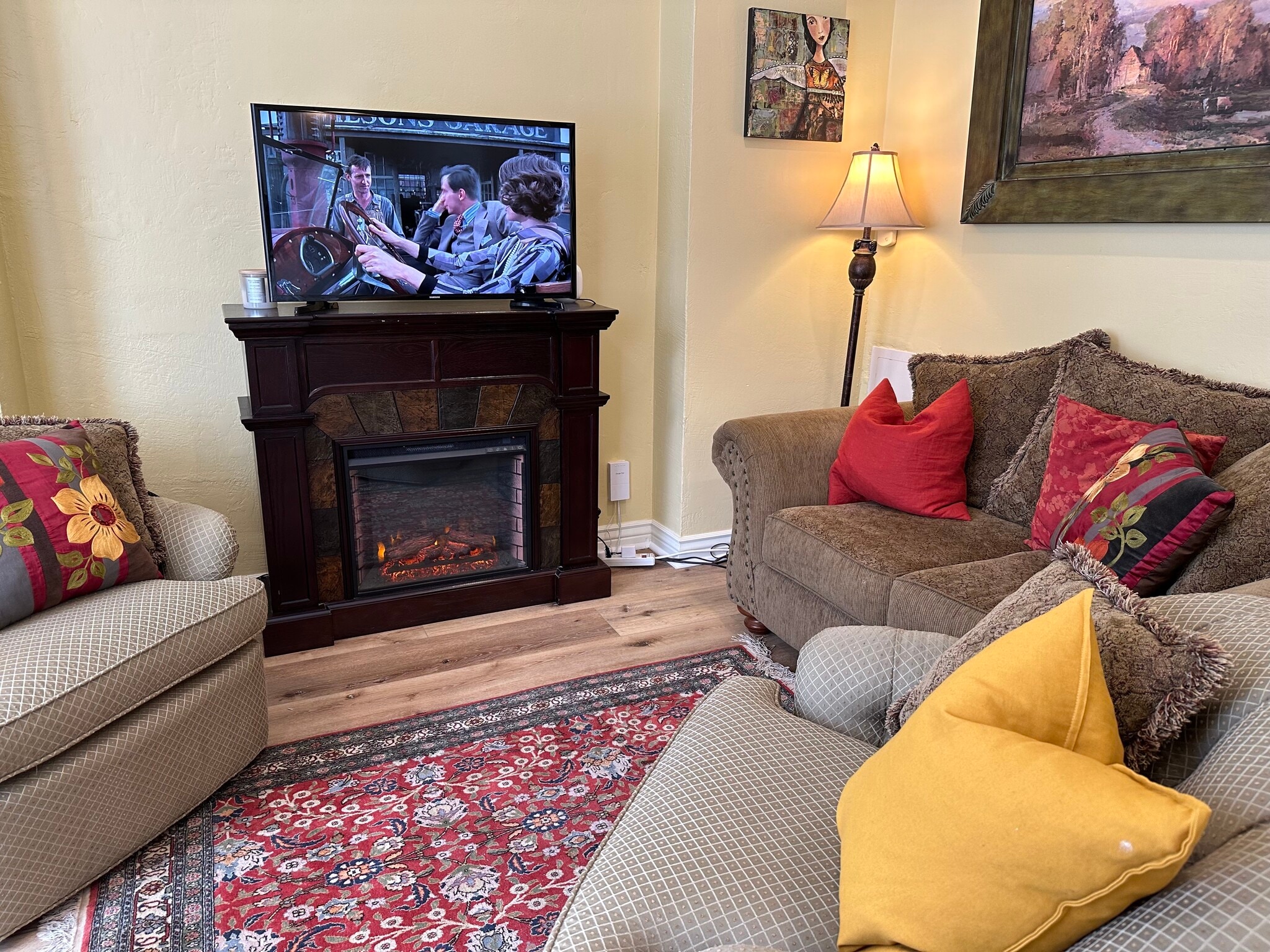 Building Photo - 486-1 E 3rd Ave