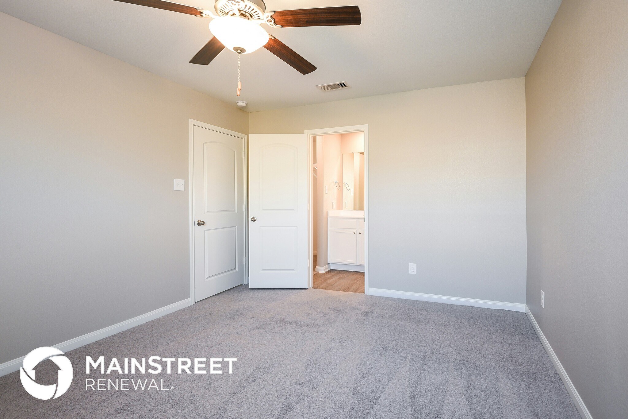 Building Photo - 28041 Irving Dr