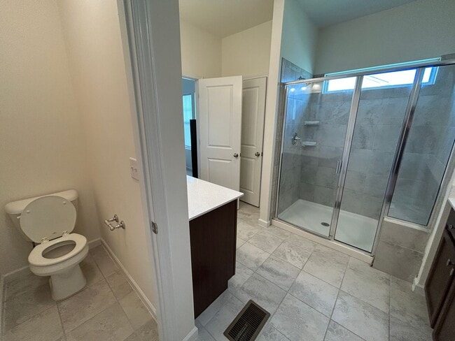 Building Photo - 1003 Excite Ave
