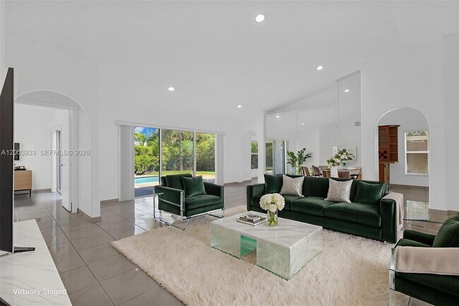 Building Photo - 358 SW 163rd Ave