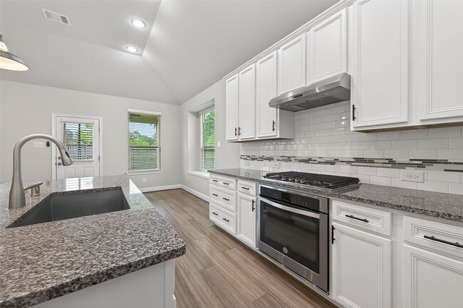 Building Photo - 9914 Deborah Colony Ln