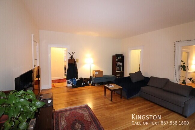 Building Photo - 38A St Paul St