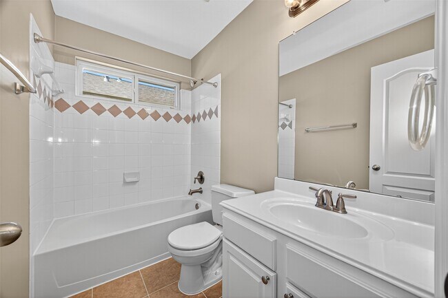 Building Photo - 21511 Venture Park Dr