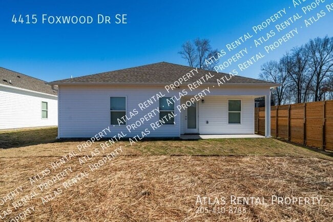 Building Photo - 4415 Foxwood Dr SE