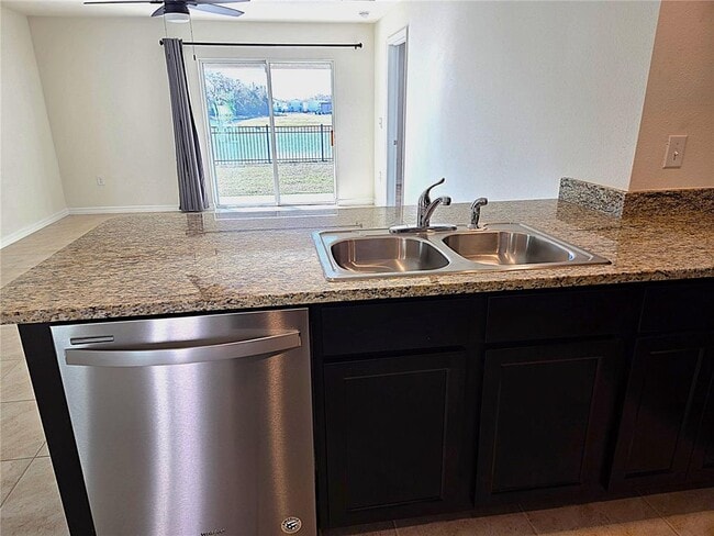 Building Photo - 12183 High Rock Wy