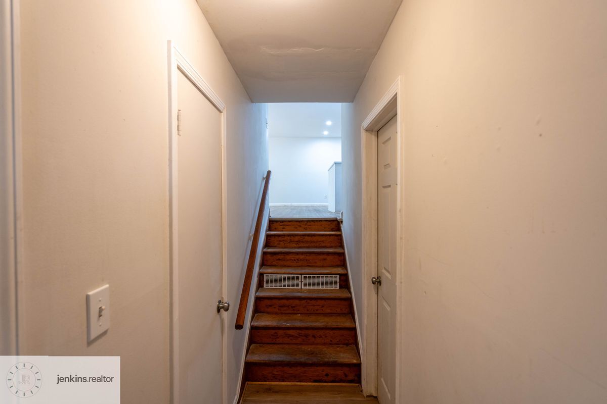 Building Photo - 2644 Preston Dr