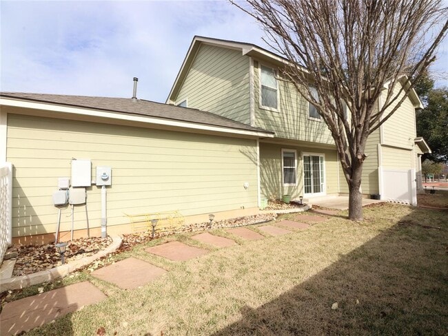 Building Photo - 1306 Davis Mountain Loop