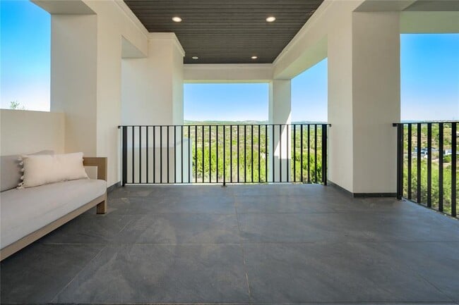 Building Photo - 4300 N Derrick Cove