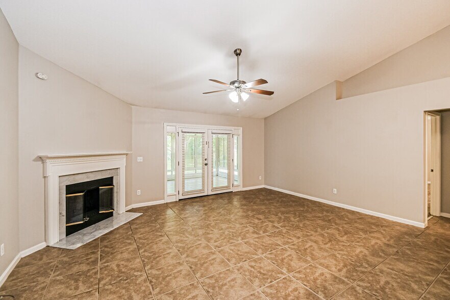 Building Photo - 7686 Arancio Dr