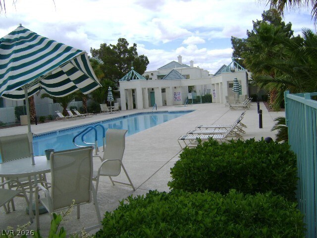 Building Photo - 7100 W Pirates Cove Rd