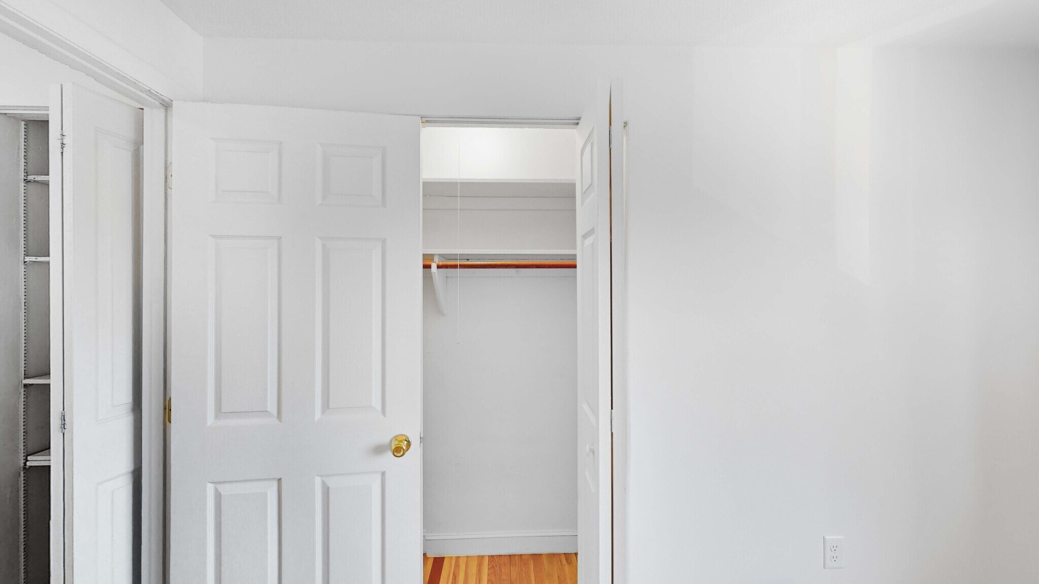 Building Photo - 175 W Wyoming Ave