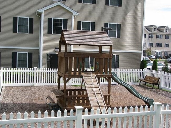 Building Photo - 20 Sentinel Court