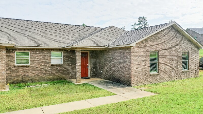 Building Photo - 2 Cal Rd