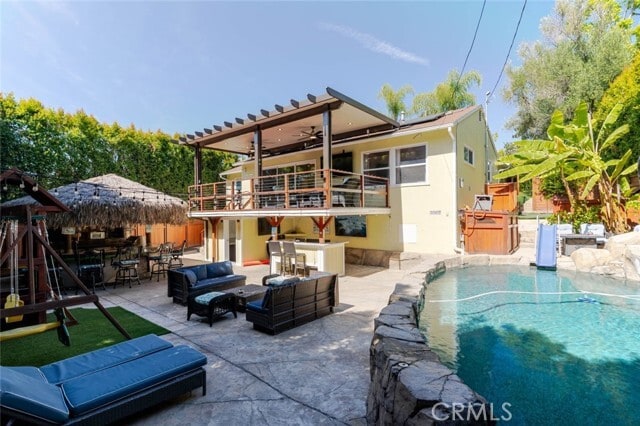 Building Photo - 660 Woodbury Rd