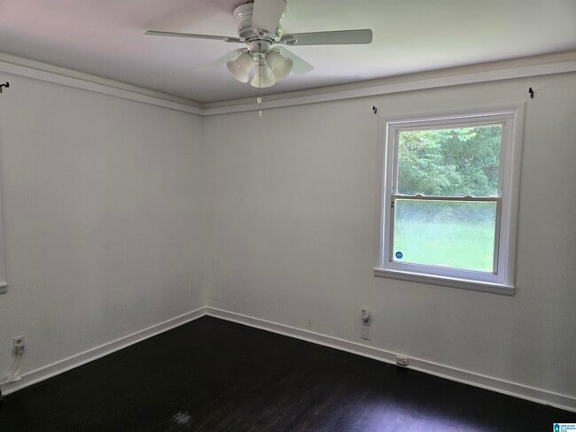 Building Photo - 4048 Dolly Ridge Rd