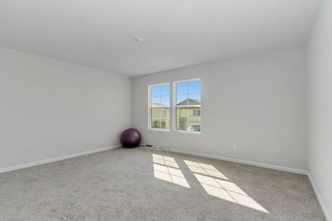 Building Photo - 845 Sugartree Dr
