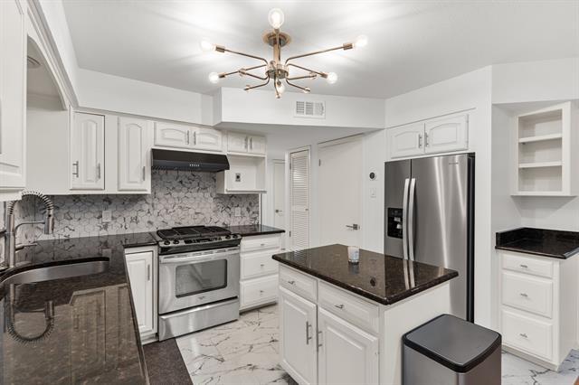 Building Photo - 4616 Bonnell Ave