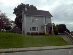 Building Photo - 1211 College Ave