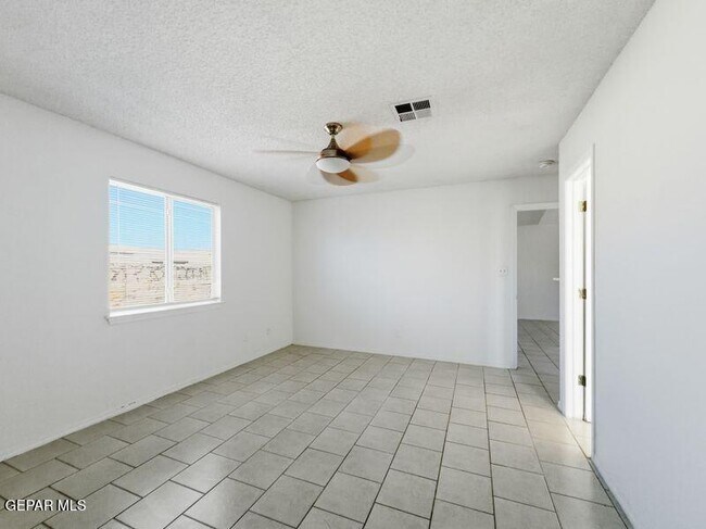 Building Photo - 11621 Gypsum Hills Cir