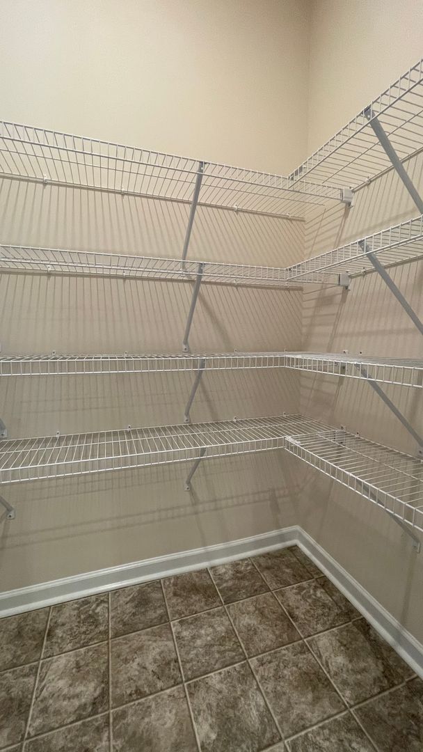 Building Photo - Beautiful home featuring 4 Bedrooms, 3 Full Baths, Flex Space/Office located in the highly sought...