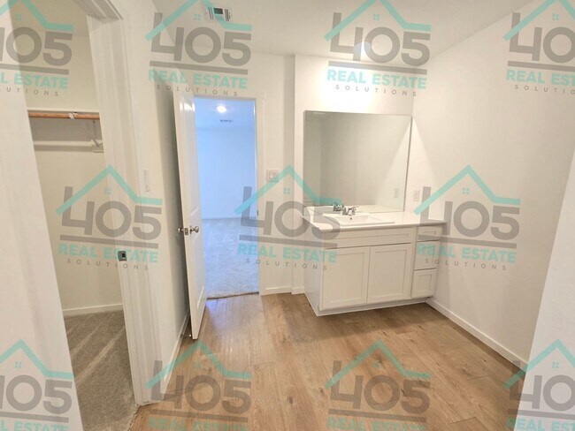Building Photo - 20412 Deer Creek Dr