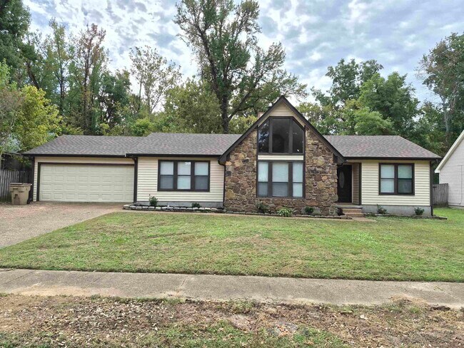 Primary Photo - 5657 Heartwood Dr
