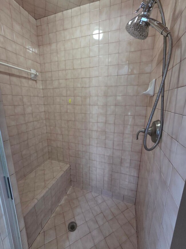 Building Photo - 6548 Mink Dr