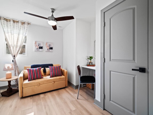 Building Photo - 432 N Firestone Blvd