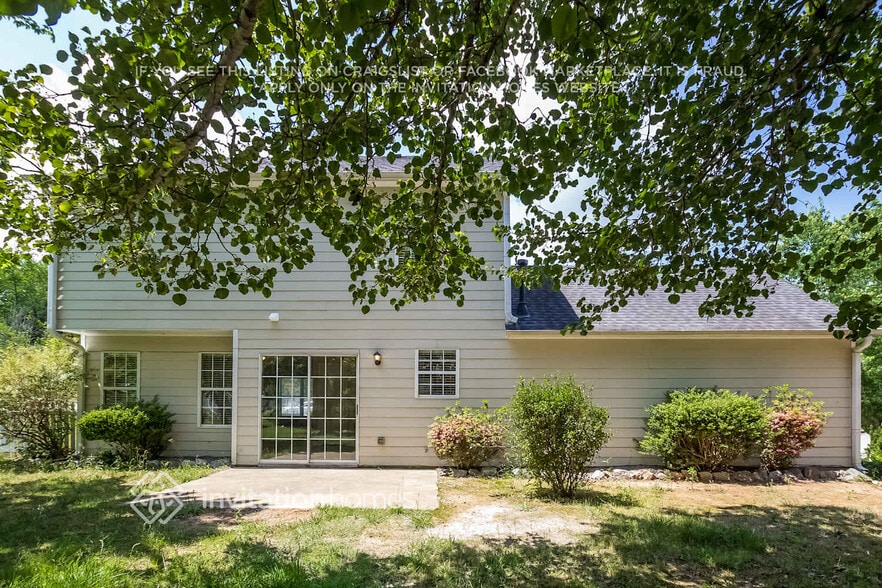 Building Photo - 5773 River Side Walk