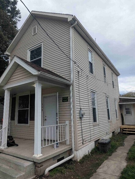 Building Photo - 508 Waldo St