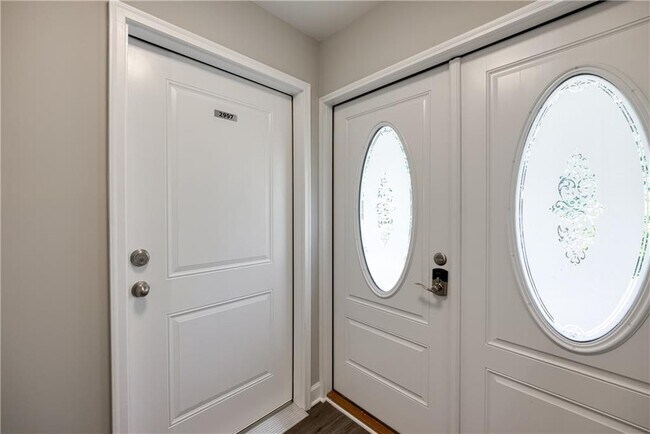 Building Photo - 2997 Whispering Hills Ct