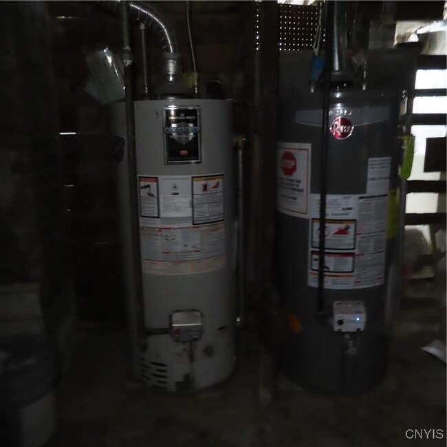 Building Photo - 540 Teall Ave