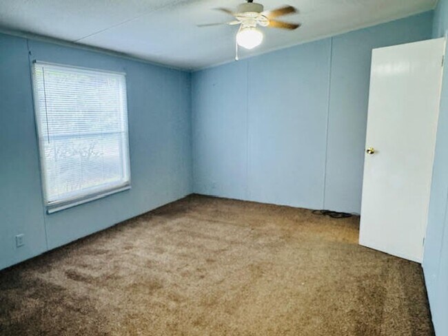 Building Photo - Old Maco Road