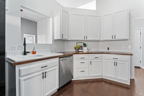 Building Photo - 1017 Arroyo Lindo Ct