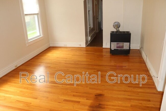 Building Photo - 171 Lancaster St