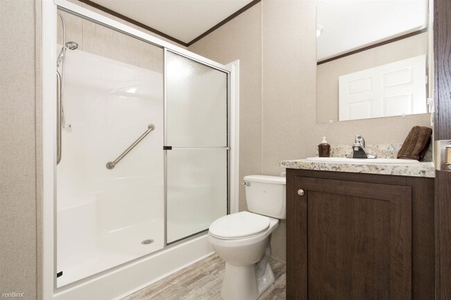 Building Photo - 1 br, 1 bath Mobile Home - Tri-Star Estate...