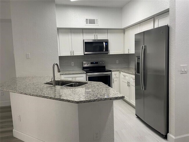 Building Photo - 822 Camargo Way