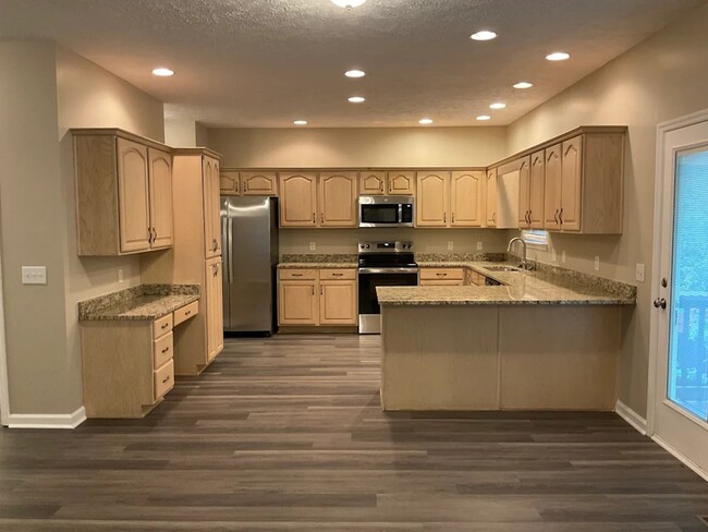 Building Photo - 7013 Calderwood Dr