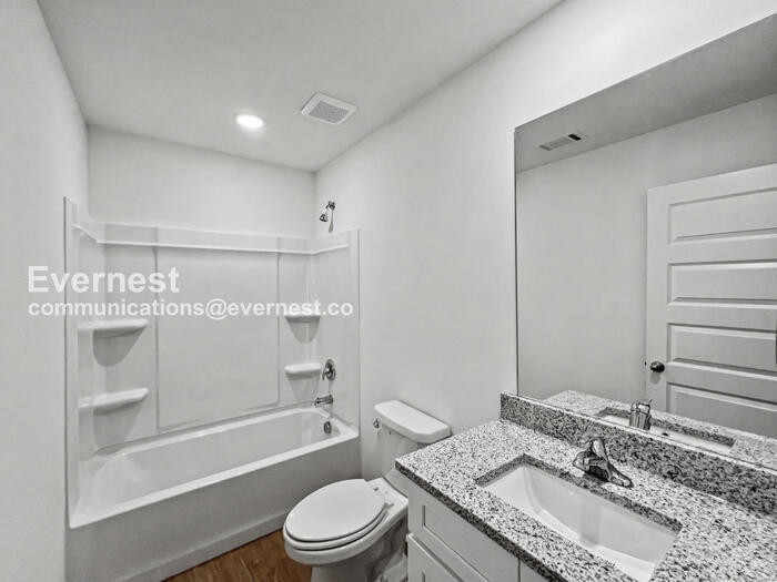 Building Photo - 440 Moonlight Cove