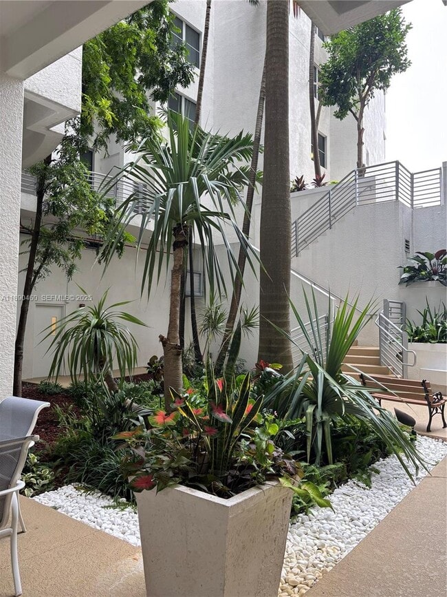 Building Photo - 1830 Radius Dr