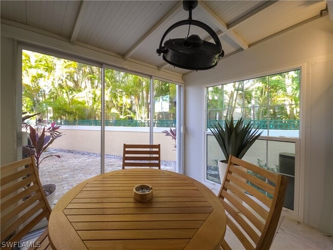 Building Photo - 1495 Blue Point Ave