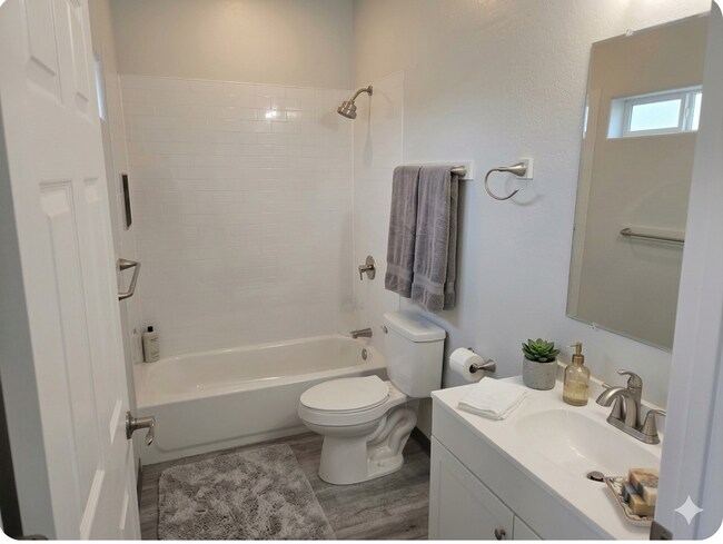 Building Photo - Brand New 2-Bedroom, 2-Bath Townhome with Garage – Prime Phoenix Location