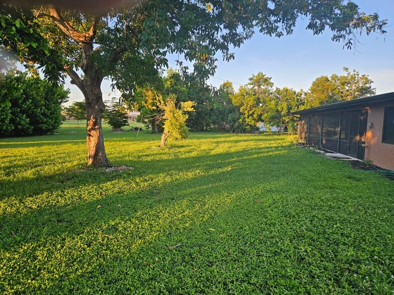 Building Photo - 309 Tarpon Dr