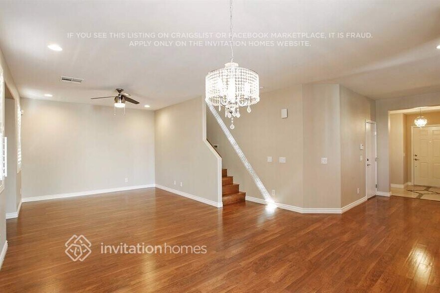 Building Photo - 10541 Danielson Ave