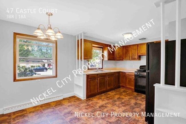 Building Photo - 47 Castle Ct